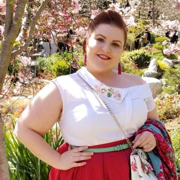 Meet your Posher - Picture 1 of 8